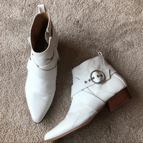 LIKE NEW joe's jeans white leather ankle boot - Picture 2 of 5